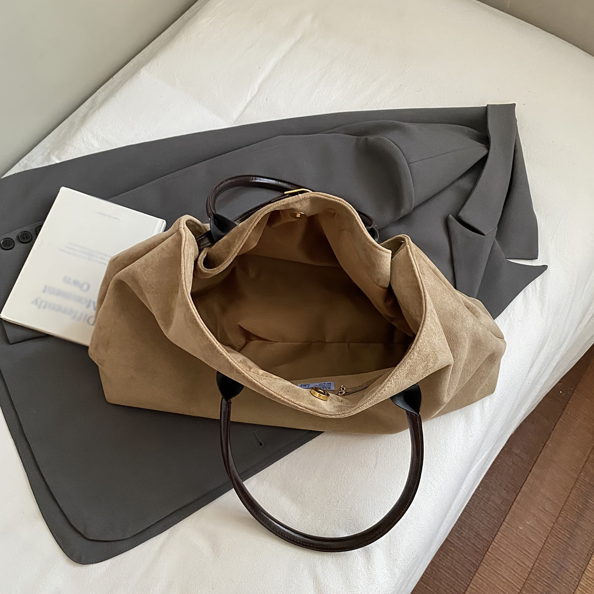 Sac Fourre-Tout en Faux Suède – Élégant, Spacieux & Polyvalent