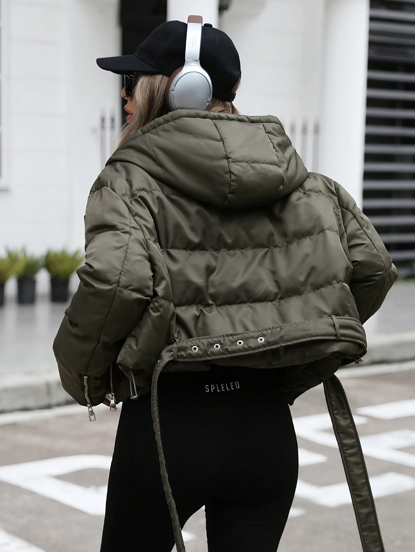 Veste à Capuche Asymétrique Élégante – Zippée & Style Moderne