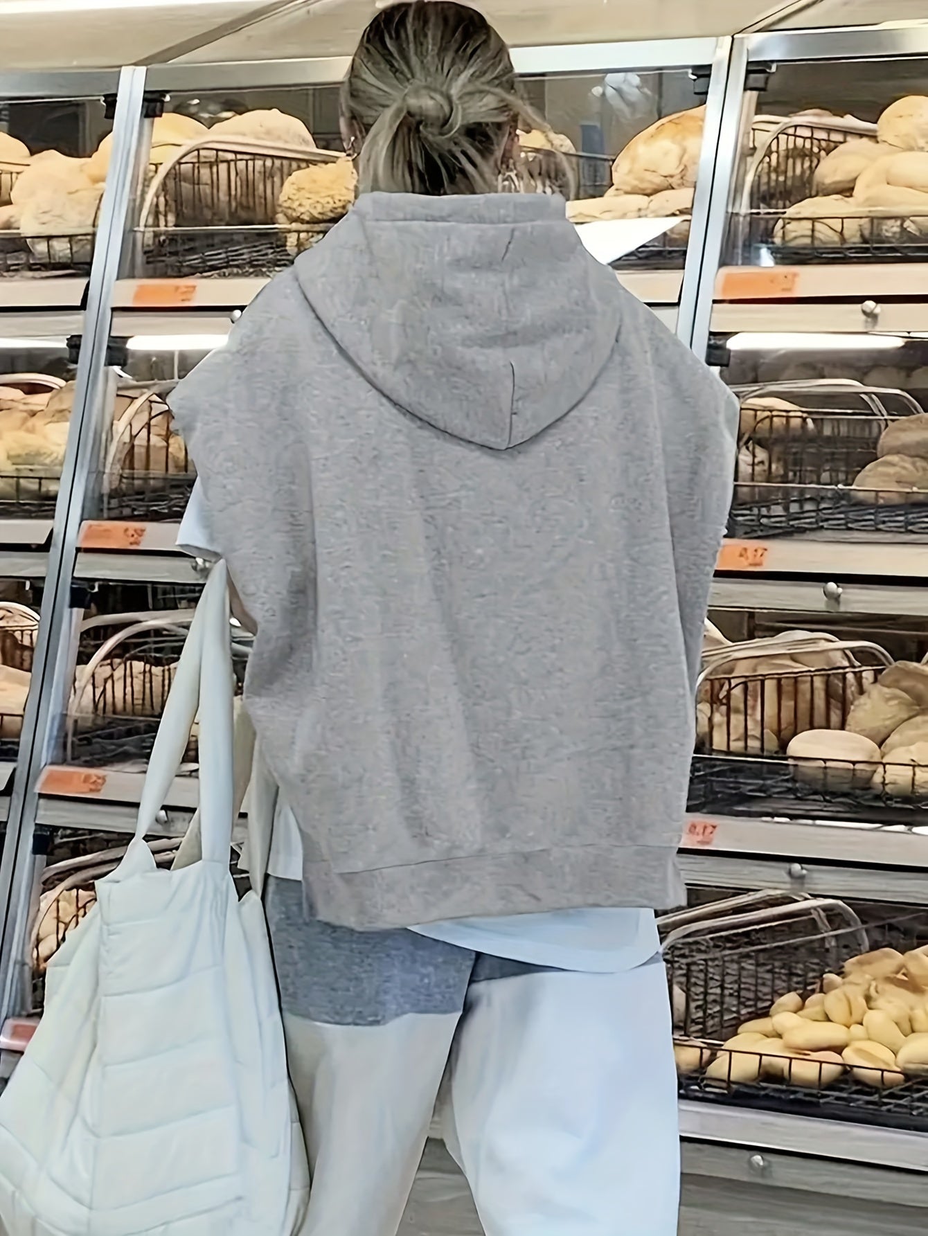 Sweat à Capuche Élégant Orientalisé – Allure Moderne & Détails Raffinés