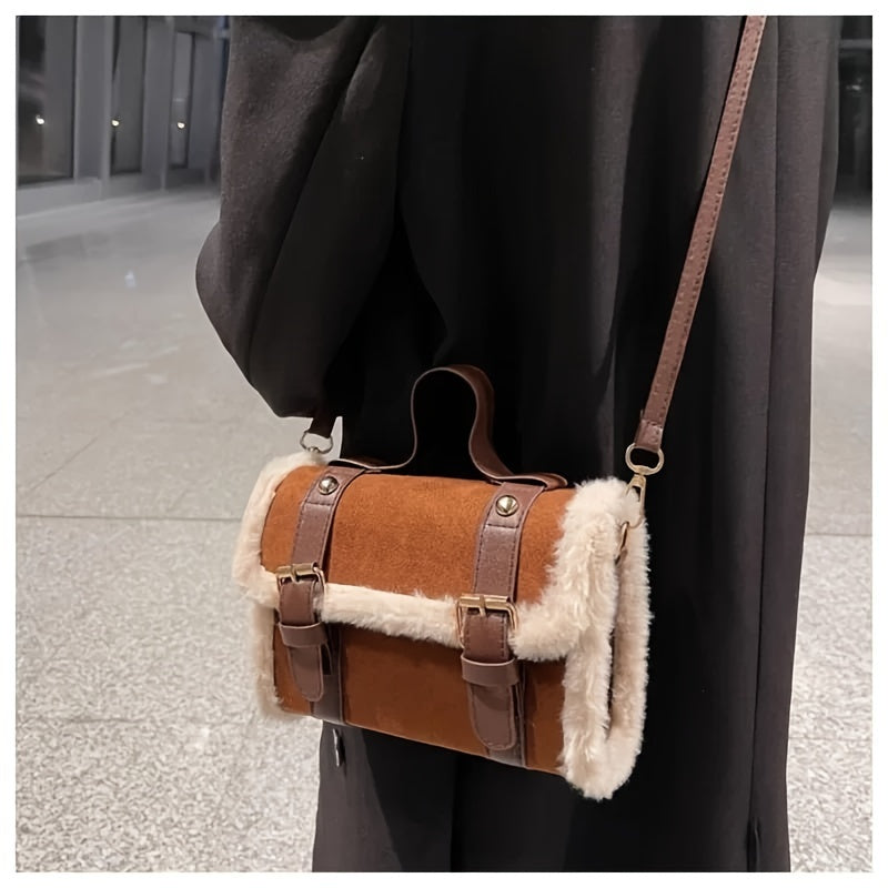 Sac Vintage en Peluche – Chic Carré à Bandoulière Métallique & Douceur Luxueuse