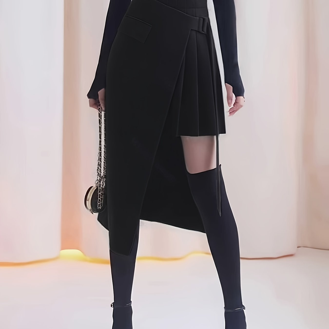 Jupe Asymétrique Élégante – Coupe Moderne & Charme Intemporel